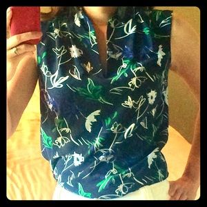 Halogen sleeveless top EUC